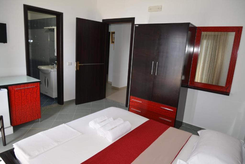 Hotel Artisti فلورا المظهر الخارجي الصورة
